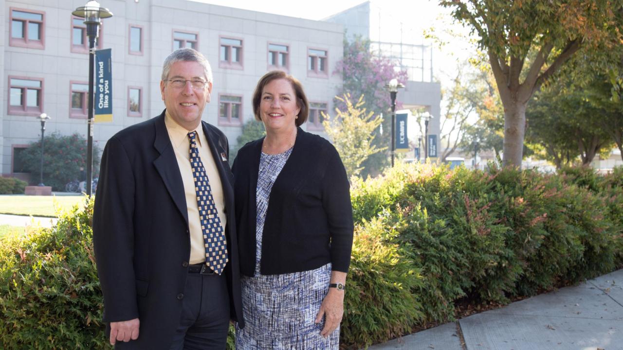 Deborah Neff '76 stands with College of Biological Sciences Dean Mark Winey. David Slipher/UCDavis