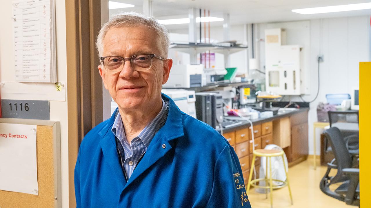 Walter Leal has received the Academic Senate’s Distinguished Teaching Award, Distinguished Scholarly Public Service Award, and now the Faculty Distinguished Research Award. He is the first UC Davis faculty member to receive all three awards. (Sasha Bakhter / UC Davis)