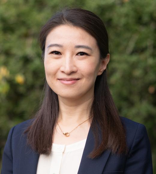 Diana Kuo headshot
